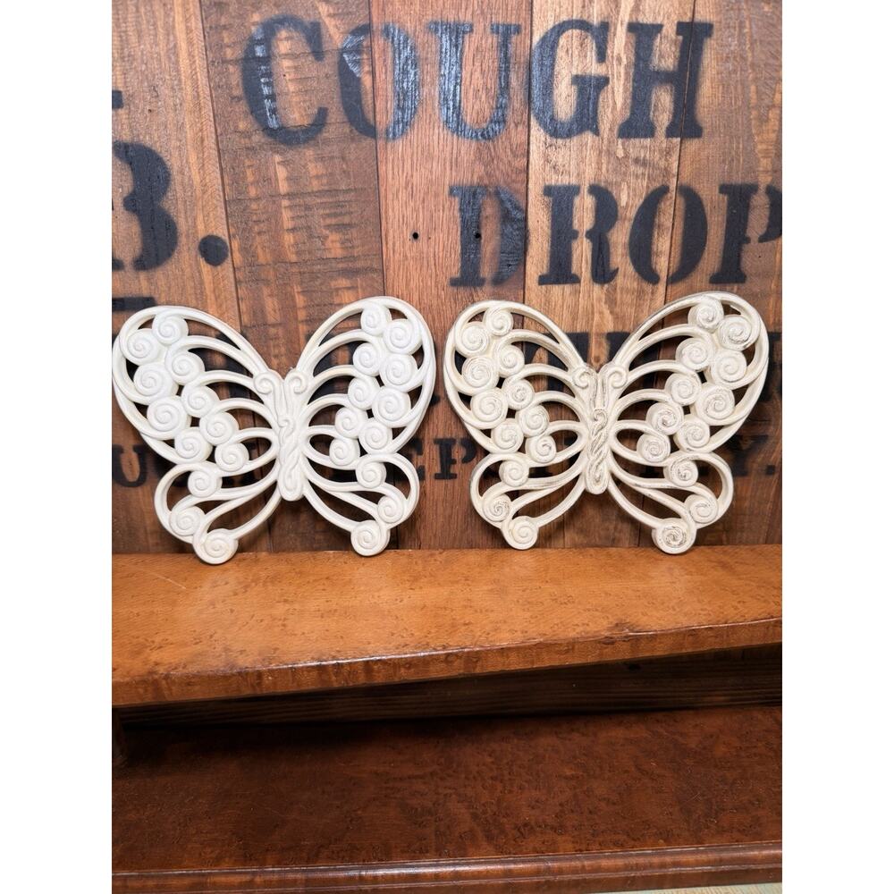 Vintage Pair Of 1970s Burwood #2146 Wall Hanging Butterfly Plaques Plastic